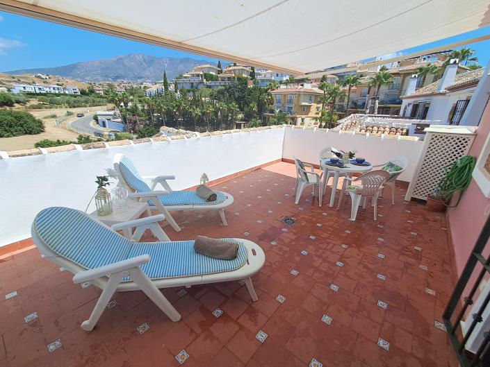 Image No.6-2 Bed House for sale