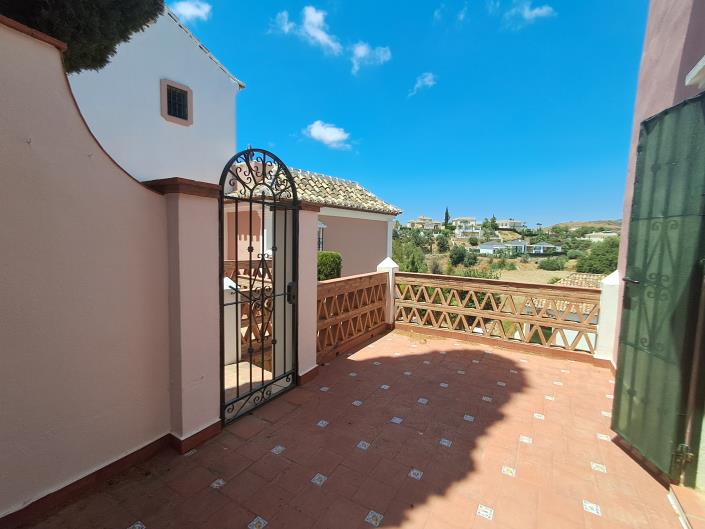 Image No.28-2 Bed House for sale