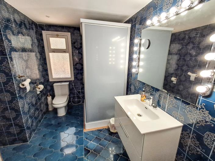 Image No.21-6 Bed Villa / Detached for sale