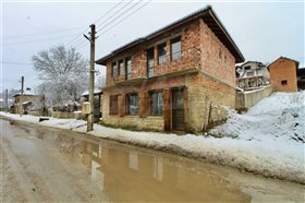 Image No.0-Maison de ville de 3 chambres à vendre à Lovech