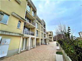 Image No.5-Appartement de 2 chambres à vendre à Sveti Vlas