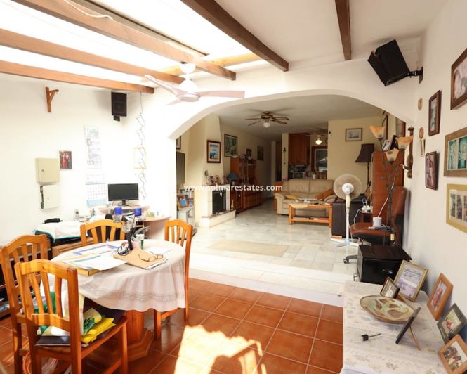 Image No.14-3 Bed Townhouse for sale