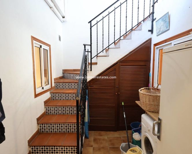 Image No.16-3 Bed Townhouse for sale