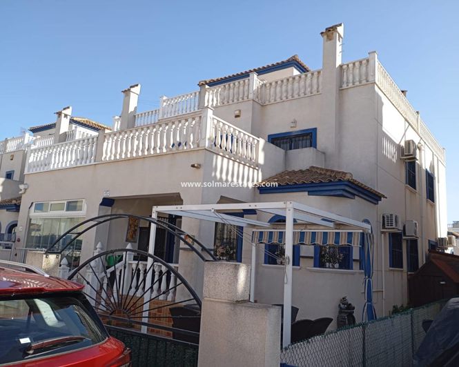 Image No.1-Quad de 3 chambres à vendre à Daya Vieja