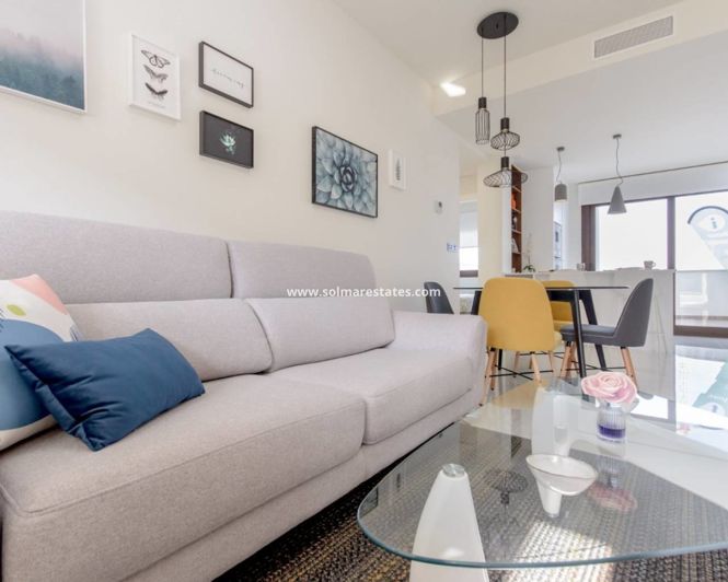 Image No.3-Appartement de 2 chambres à vendre à Los Balcones