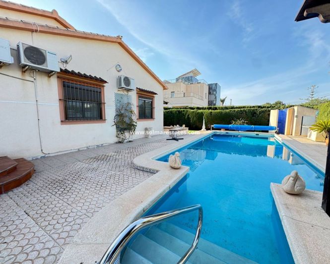 Image No.30-Villa de 3 chambres à vendre à Cabo Roig