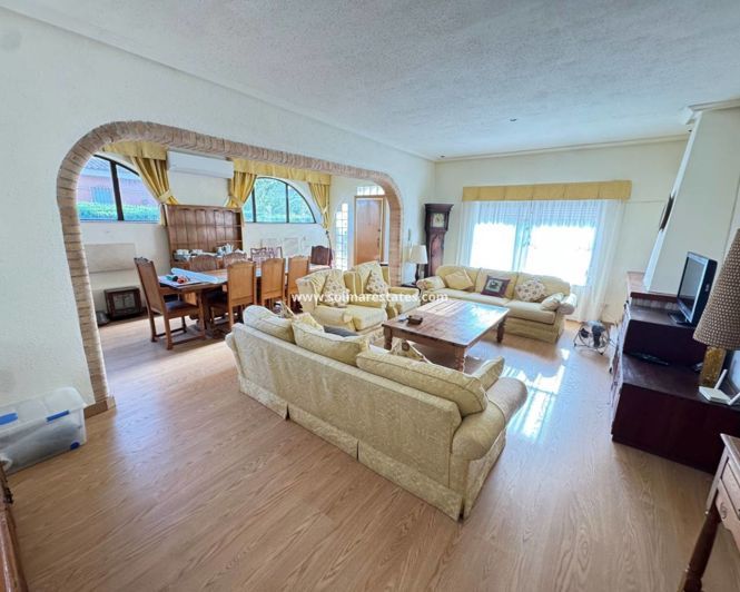 Image No.5-3 Bed Villa for sale