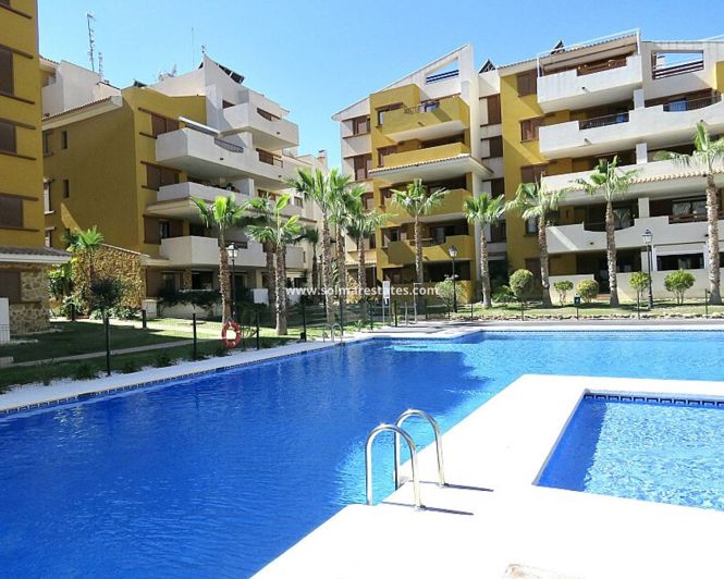 Image No.1-Appartement de 3 chambres à vendre à Punta Prima