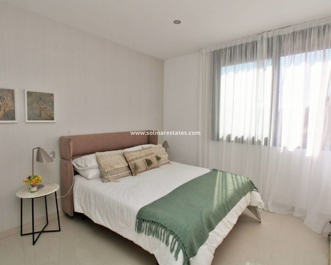 Image No.18-3 Bed Villa for sale