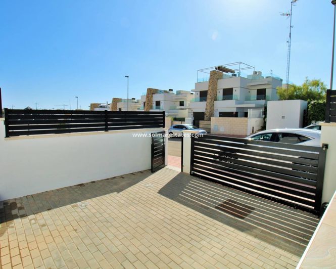 Image No.32-3 Bed Villa for sale