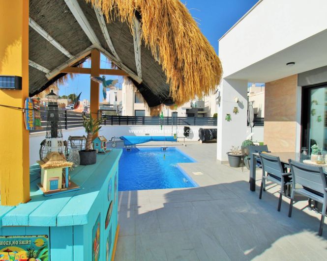 Image No.35-3 Bed Villa for sale