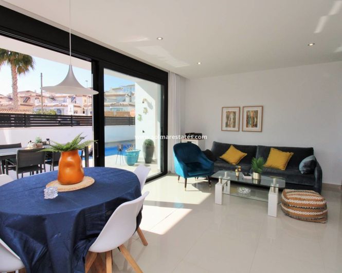 Image No.9-3 Bed Villa for sale