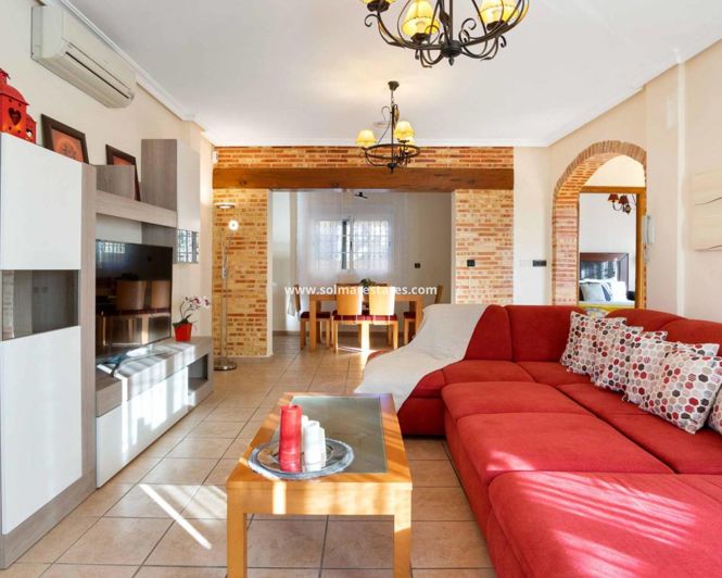 Image No.1-5 Bed Villa for sale