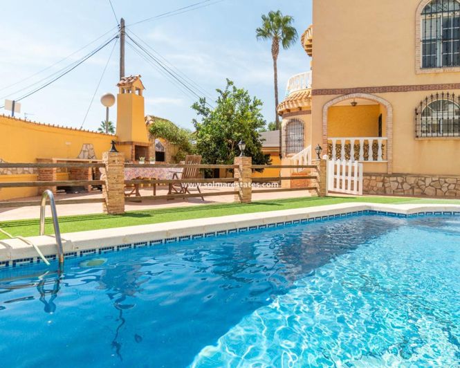 Image No.21-Villa de 5 chambres à vendre à Playa Flamenca