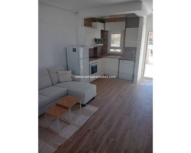 Image No.4-Maison de ville de 2 chambres à vendre à Torrevieja