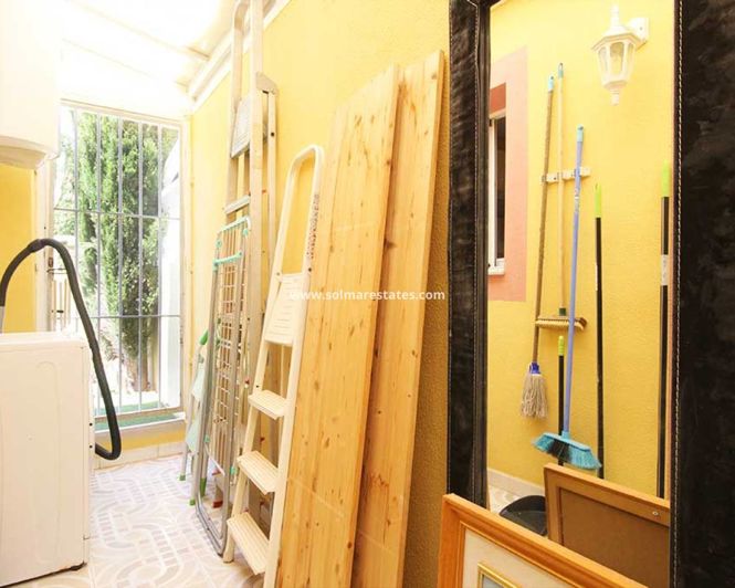 Image No.17-2 Bed House for sale