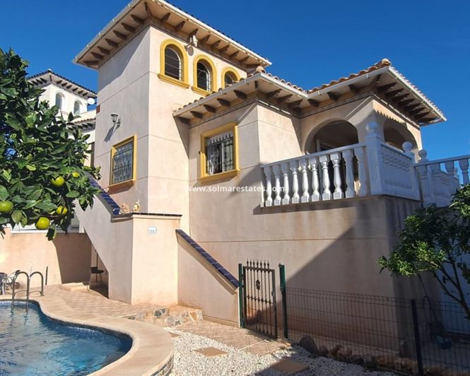 Image No.1-5 Bed Villa for sale