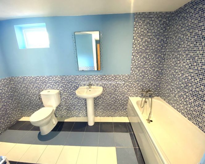 Image No.20-5 Bed Villa for sale