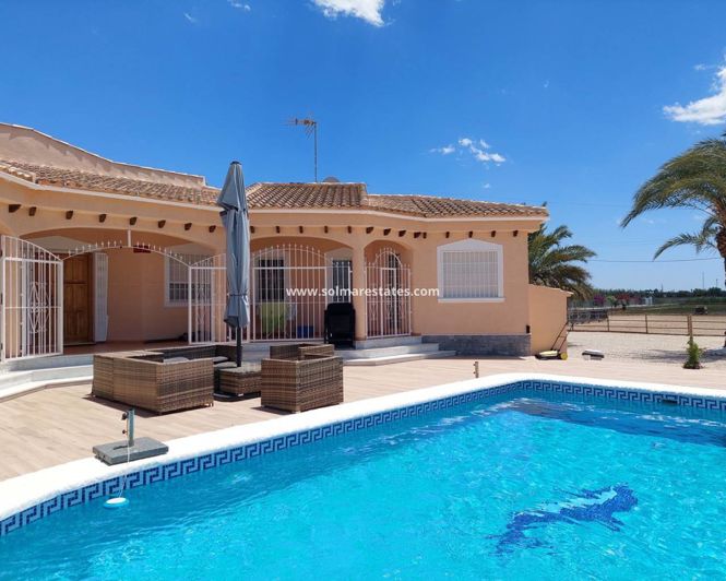 Image No.1-3 Bed Villa for sale