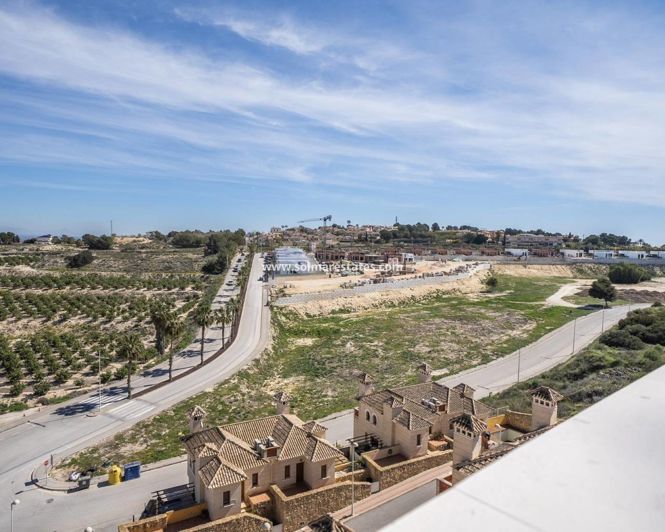 Image No.30-3 Bed Villa for sale