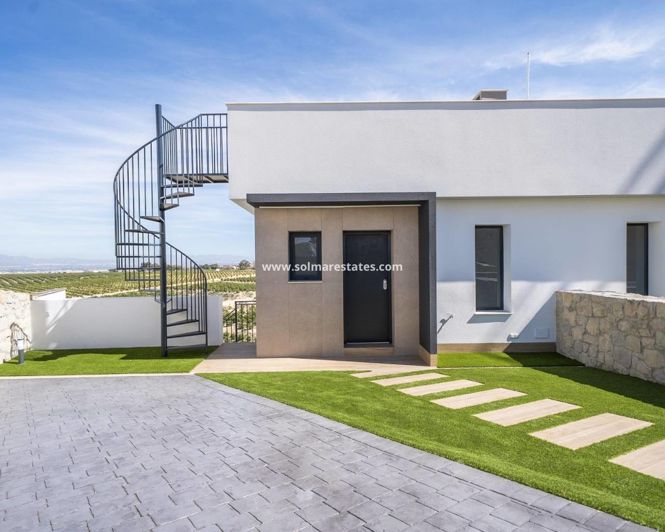Image No.6-3 Bed Villa for sale