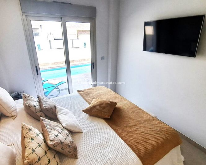 Image No.15-3 Bed Villa for sale