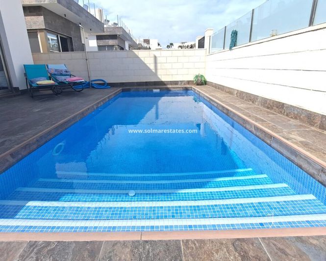 Image No.7-3 Bed Villa for sale