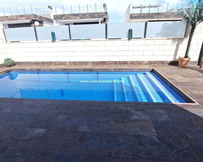 Image No.8-3 Bed Villa for sale