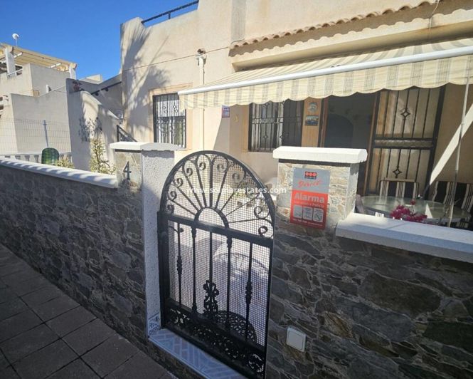 Image No.12-2 Bed Bungalow for sale