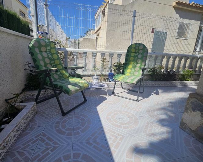 Image No.25-2 Bed Bungalow for sale