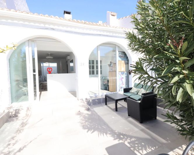 Image No.1-2 Bed Bungalow for sale