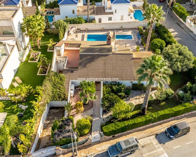 Image No.1-4 Bed Villa for sale