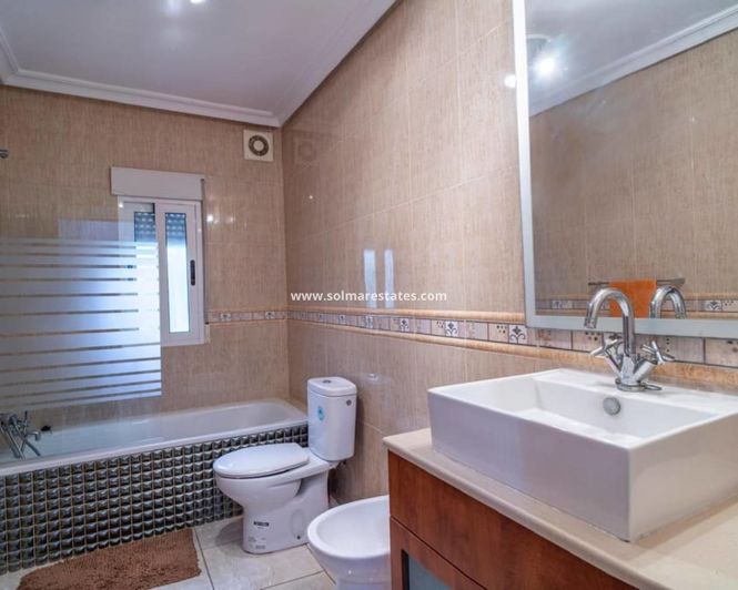 Image No.23-4 Bed Villa for sale