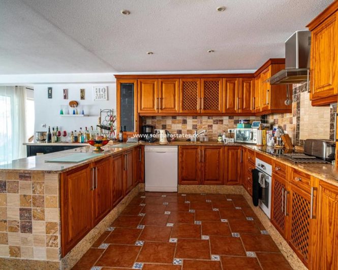 Image No.5-4 Bed Villa for sale