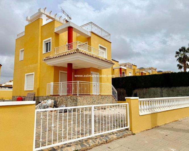 Image No.1-Villa de 3 chambres à vendre à Guardamar del Segura