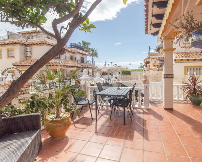 Image No.1-3 Bed Quad for sale