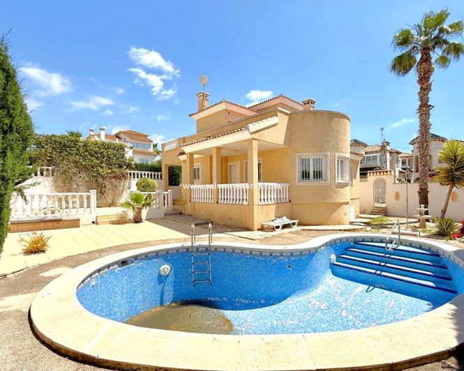 Image No.1-Villa de 3 chambres à vendre à Villamartin