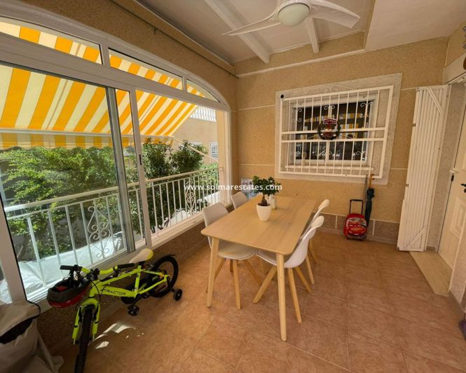 Image No.2-3 Bed Villa for sale