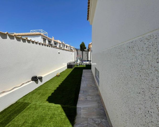 Image No.28-3 Bed Villa for sale