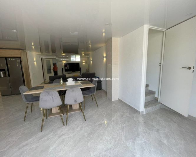 Image No.32-3 Bed Villa for sale