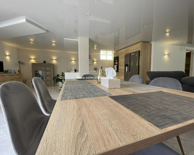 Image No.35-3 Bed Villa for sale