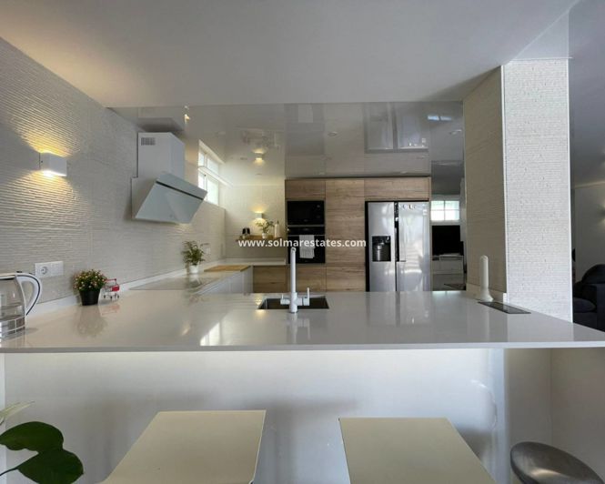 Image No.37-3 Bed Villa for sale