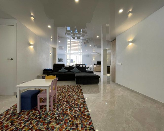 Image No.47-3 Bed Villa for sale