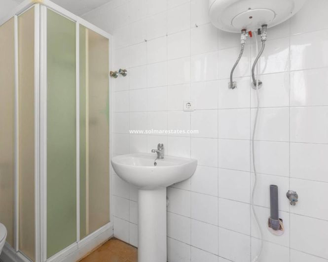 Image No.16-3 Bed Townhouse for sale