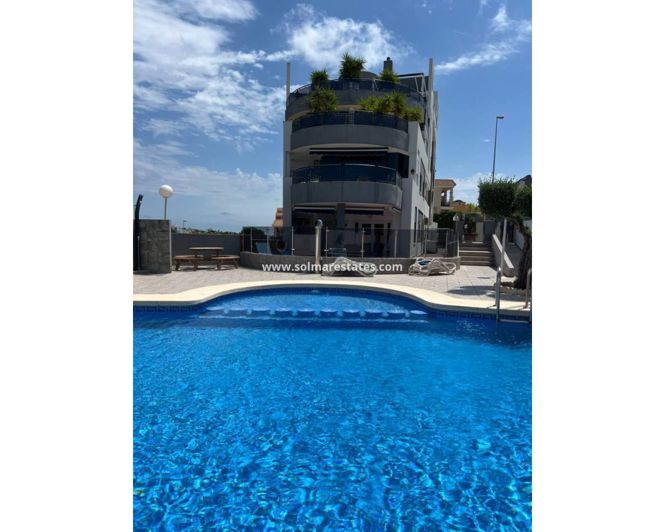 Image No.1-4 Bed Apartment for sale