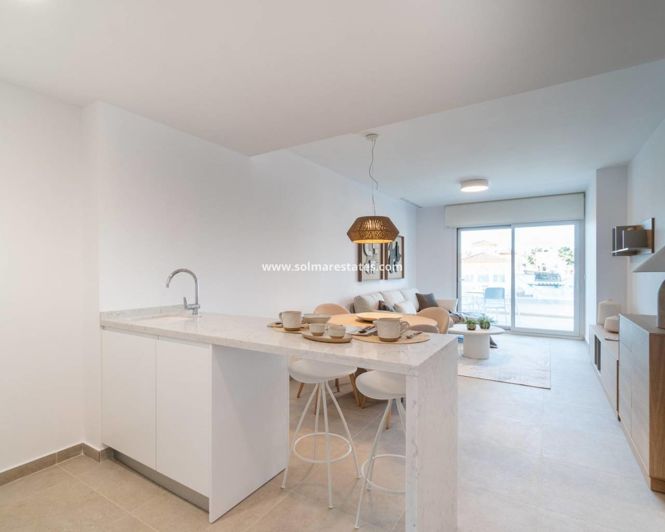 Image No.8-2 Bed Apartment for sale