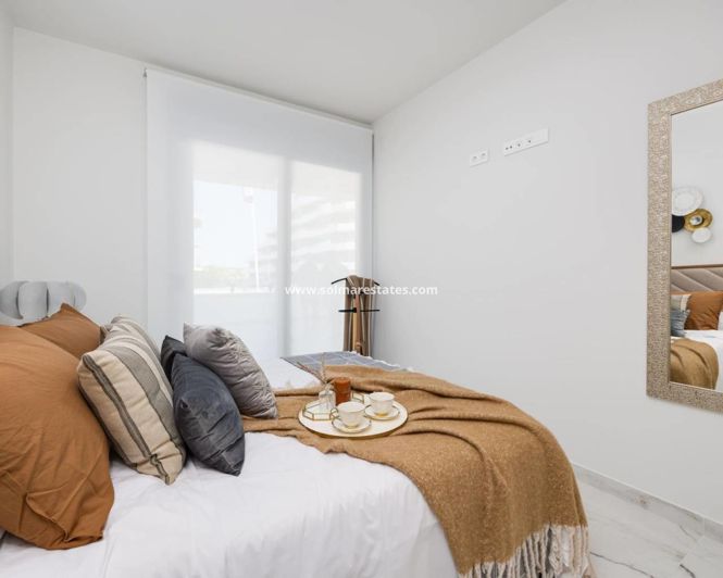 Image No.20-2 Bed Apartment for sale