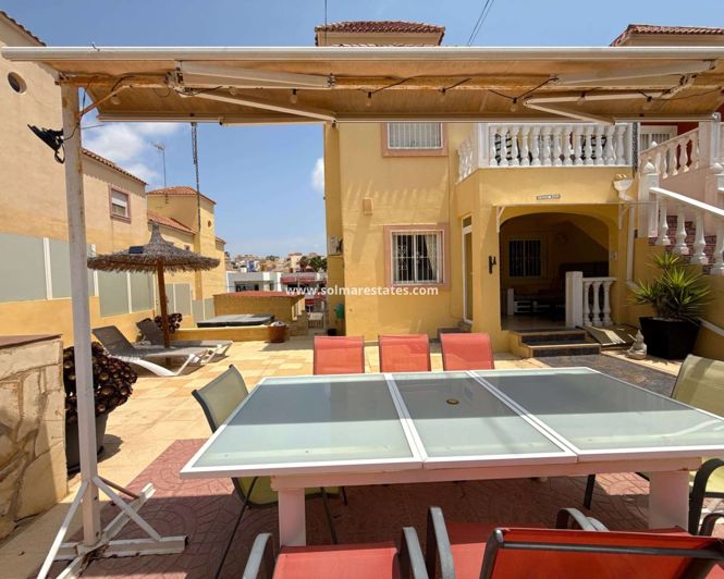 Image No.1-Appartement de 4 chambres à vendre à Villamartin