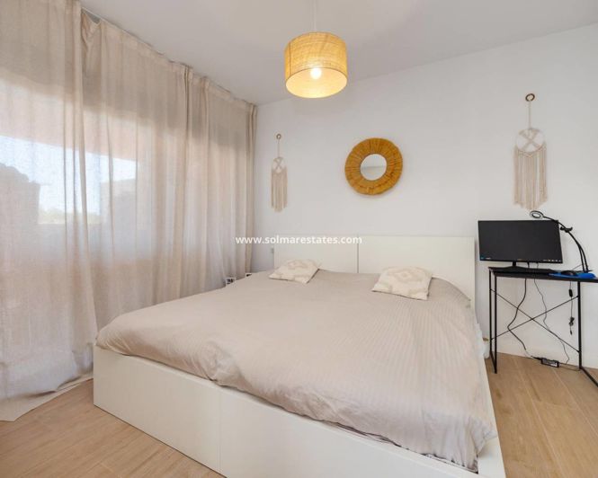 Image No.24-2 Bed Apartment for sale