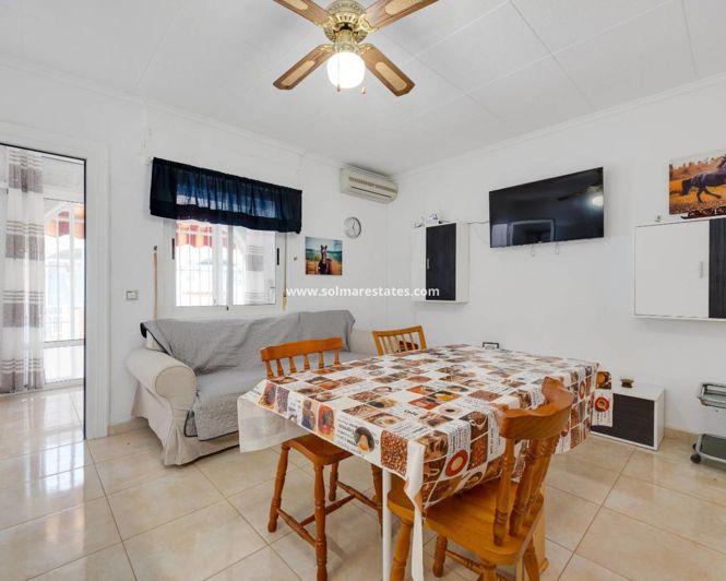 Image No.13-1 Bed Townhouse for sale